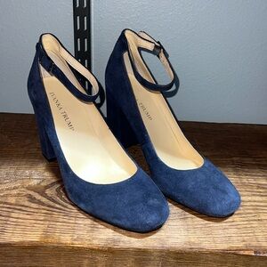 Women’s heels. Navy blue suade.